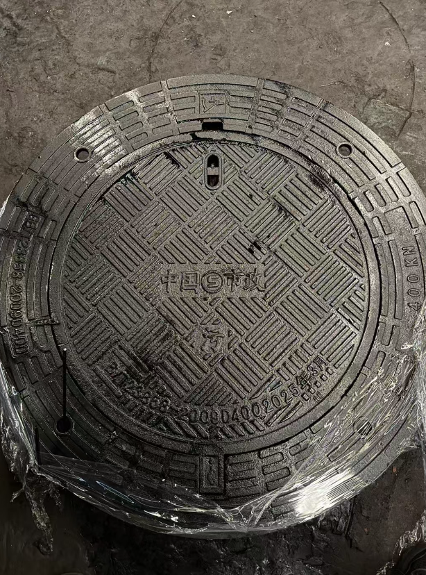 永发镇球墨铸铁防沉降井盖展示